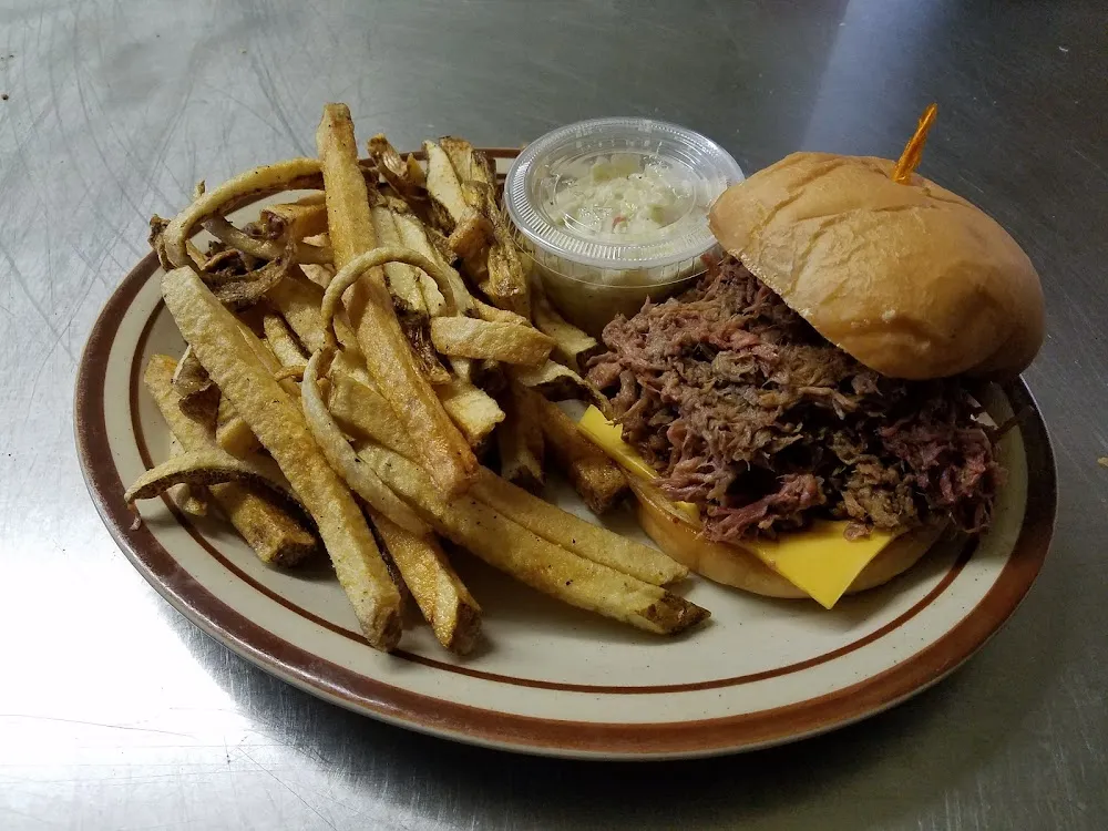 Prime Rib Sandwich w Fries